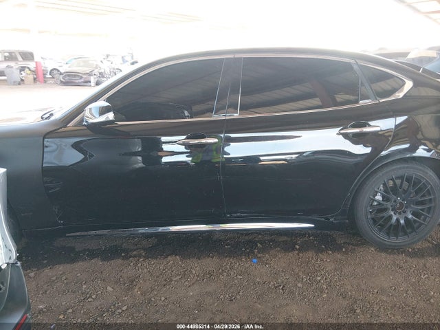 INFINITI Q70L 3.7
