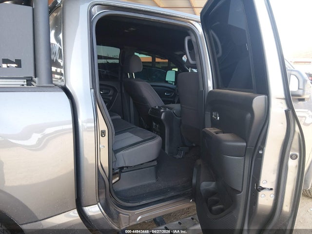 Nissan Titan Sv 4x2