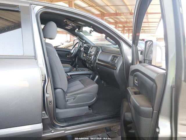 Nissan Titan Sv 4x2