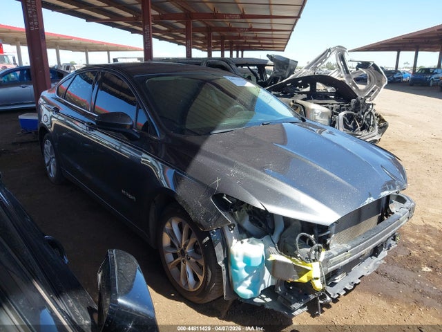 Salvage Ford Fusion Image