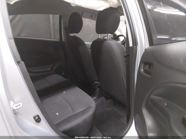 Mitsubishi Mirage Es