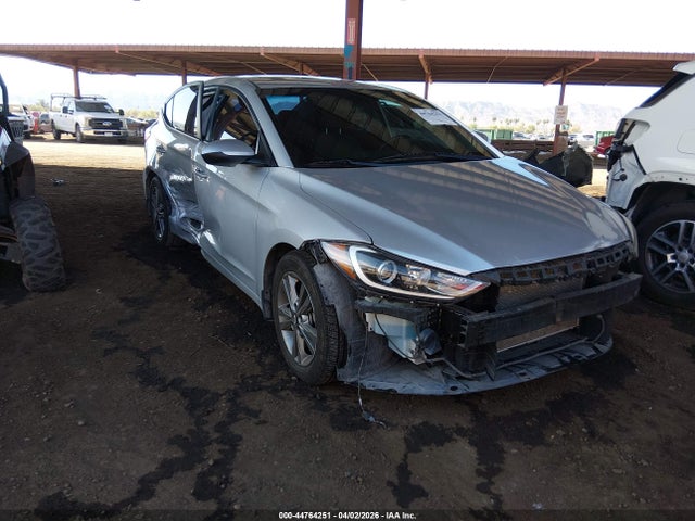 Salvage Hyundai ELANTRA Image