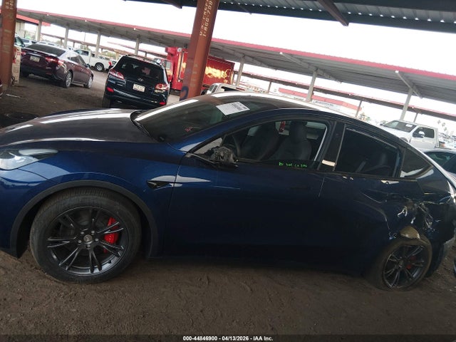 Tesla Model Y Performance Dual Motor All-wheel Drive