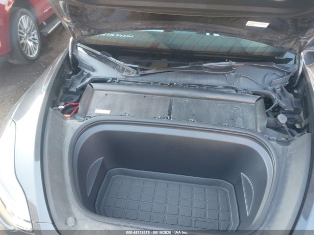 Tesla Model Y Performance Dual Motor All-wheel Drive