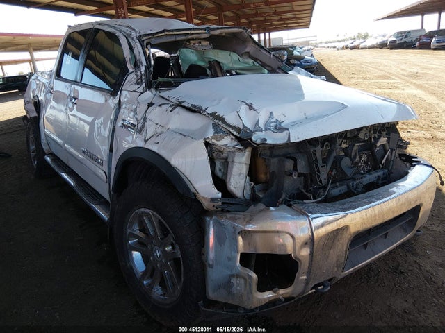 Salvage Nissan Titan Image