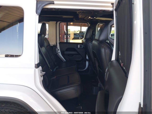 Jeep Wrangler Sahara 4x4
