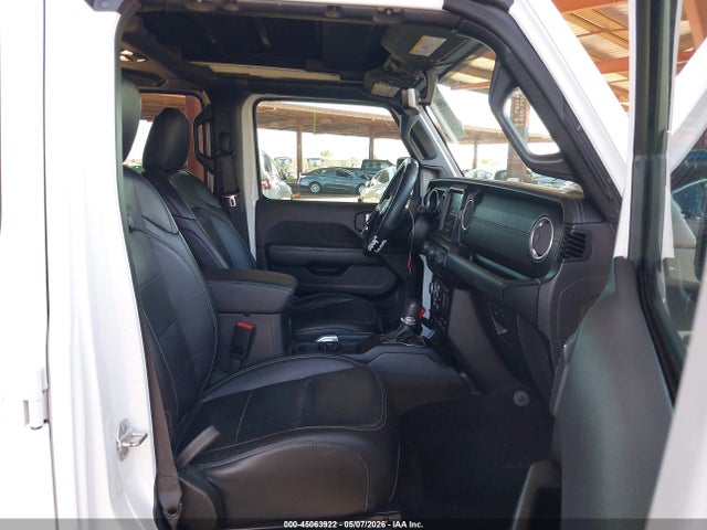 Jeep Wrangler Sahara 4x4