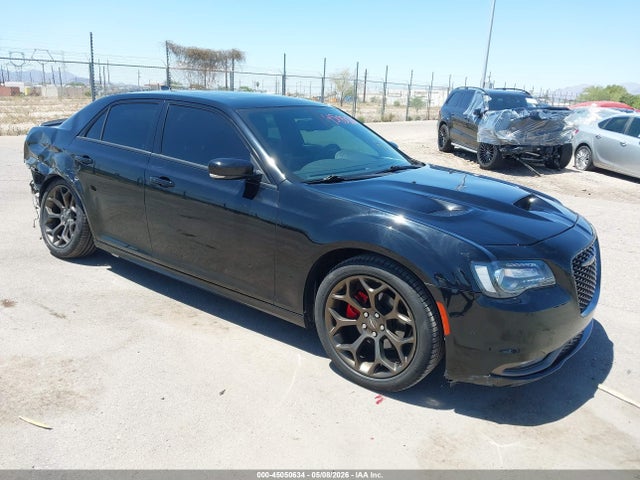 Salvage Chrysler 300 Image