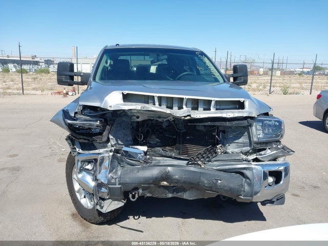 Toyota Tundra Sr5 5.7l V8