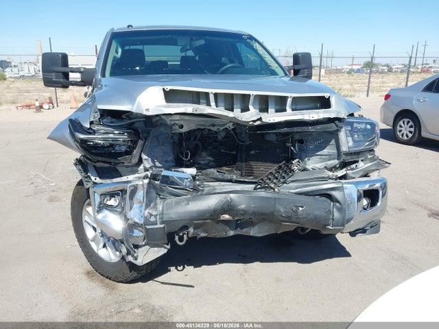 Toyota Tundra Sr5 5.7l V8