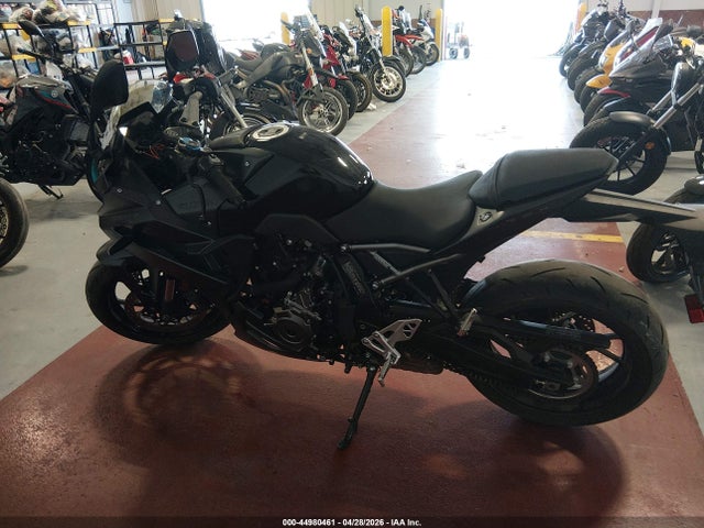 Suzuki Gsx800 F