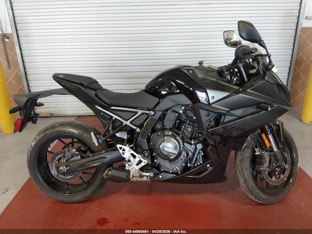 Suzuki Gsx800 F