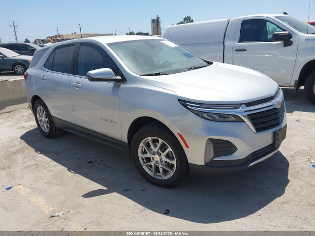 Salvage Chevrolet Equinox Image