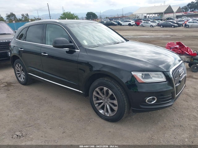 Salvage Audi Q5 Image