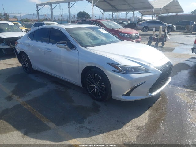 2025 Lexus Es