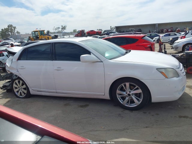 Toyota Avalon Xls