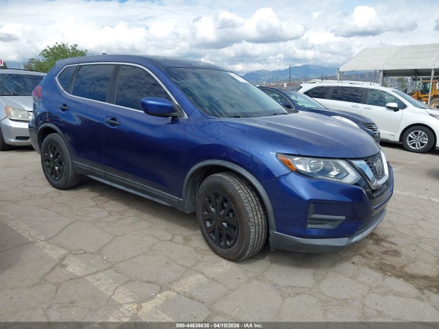Salvage Nissan Rogue Image