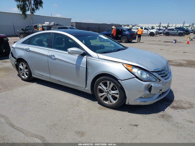 Salvage Hyundai SONATA Image