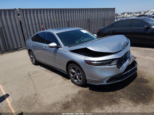 Salvage Honda Accord Image