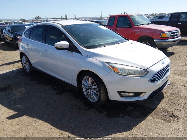 Salvage Ford Focus Image