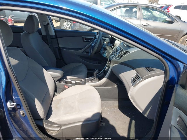 Hyundai ELANTRA Se