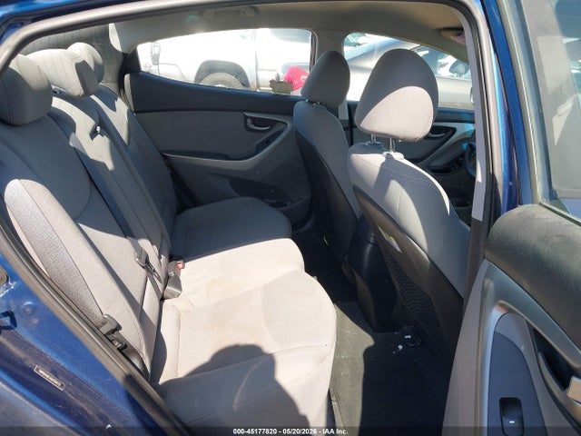 Hyundai ELANTRA Se