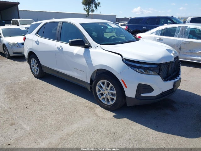 Salvage Chevrolet Equinox Image
