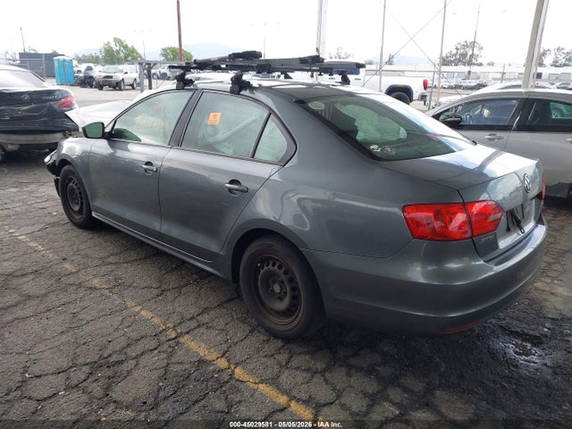 Volkswagen Jetta 2.0l S