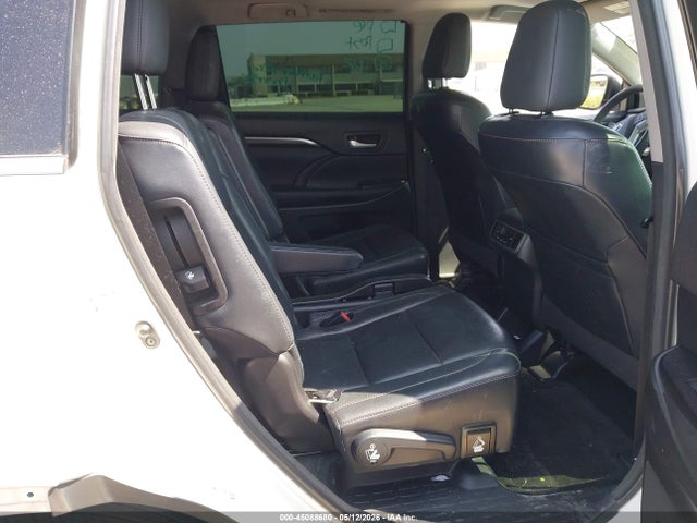 Toyota Highlander Limited V6