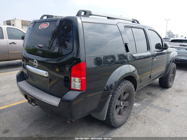 Nissan Pathfinder Se