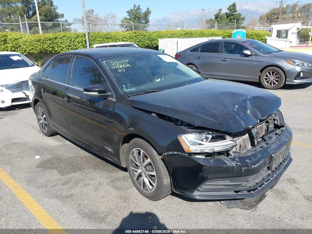 Salvage Volkswagen Jetta Image