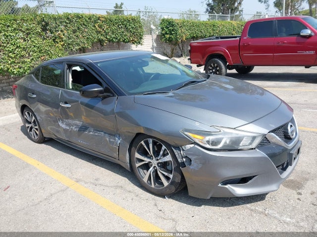 Salvage Nissan Maxima Image