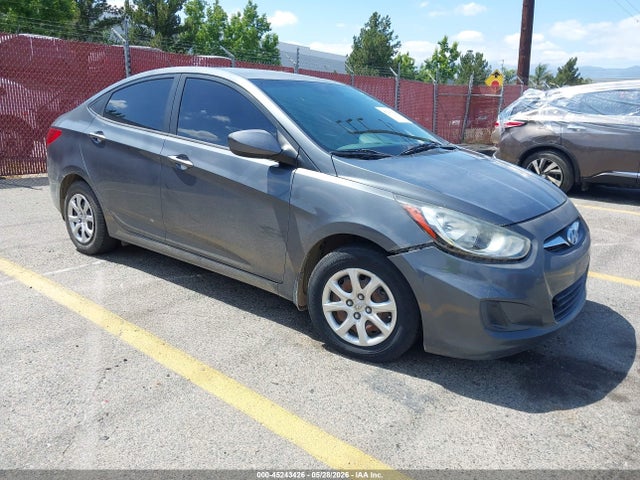 Salvage Hyundai ACCENT Image