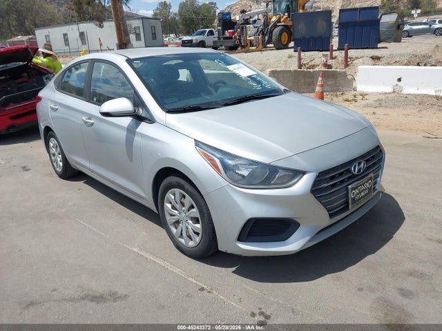 Salvage Hyundai ACCENT Image