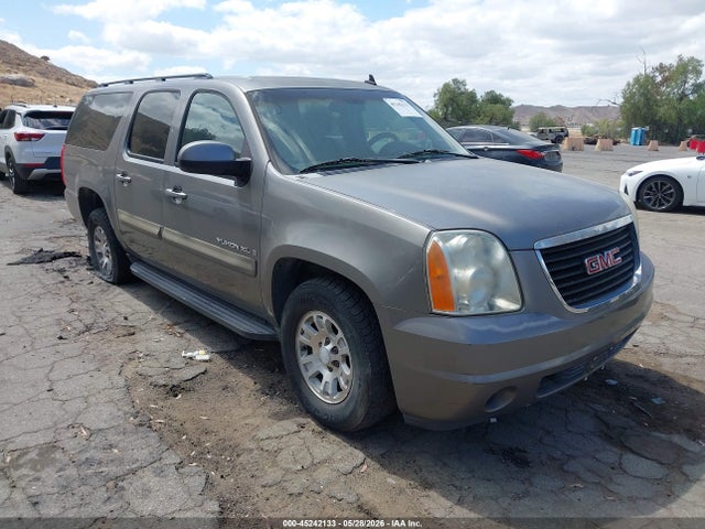 Salvage GMC Yukon Image