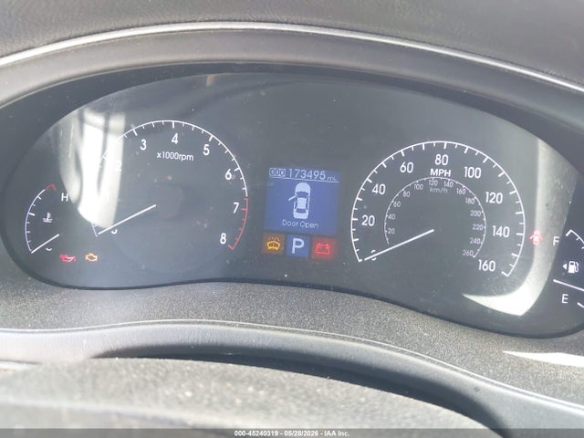 Hyundai Genesis 3.8