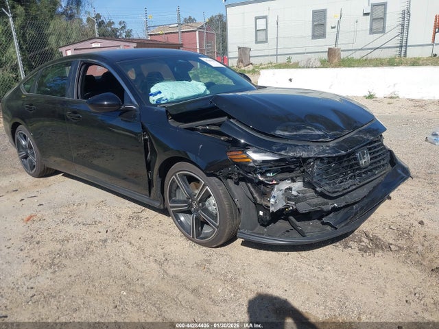 Salvage Honda Accord Image
