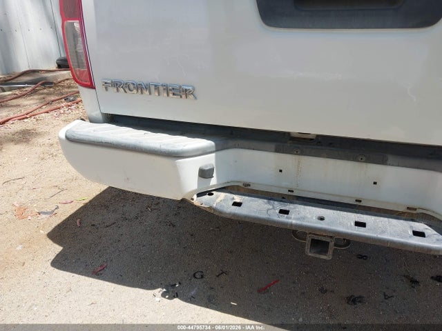 Nissan Frontier S