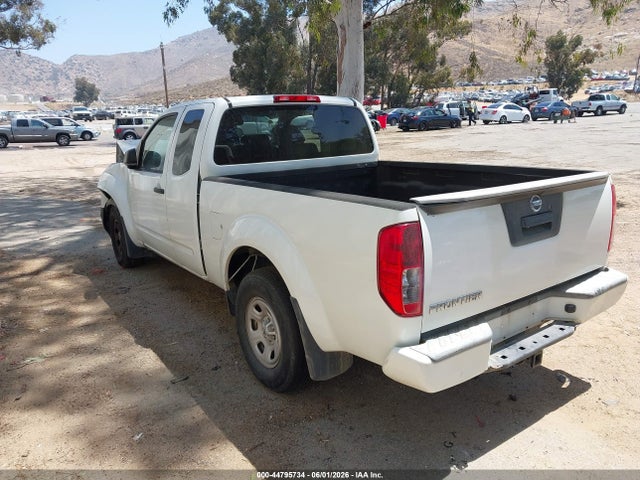 Nissan Frontier S