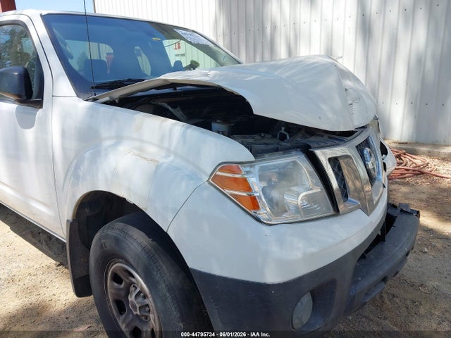 Nissan Frontier S