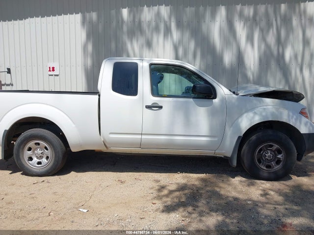 Nissan Frontier S