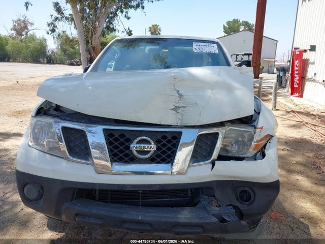 Nissan Frontier S