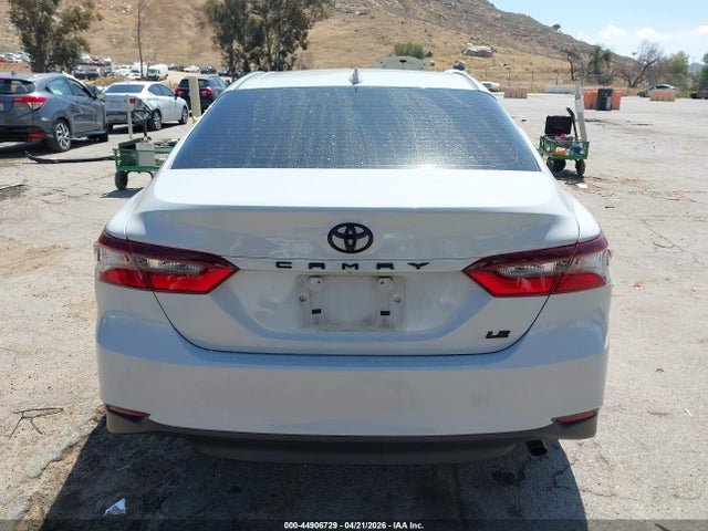 Toyota Camry Le