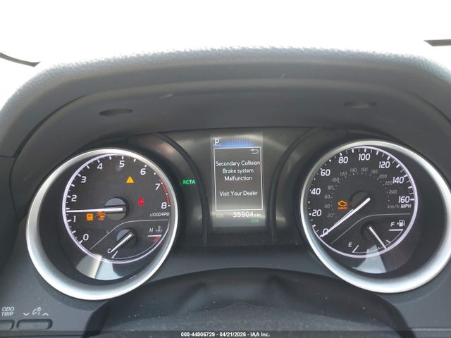 Toyota Camry Le