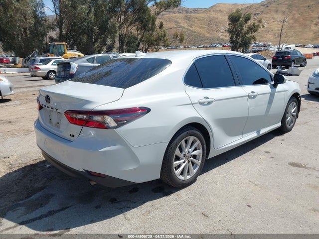 Toyota Camry Le