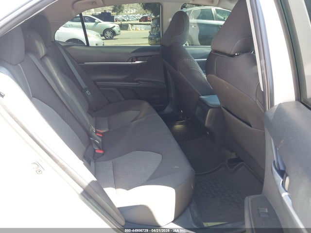 Toyota Camry Le