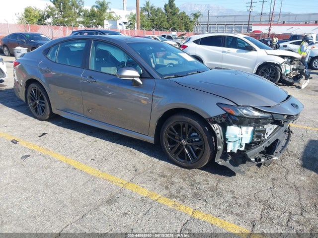 Salvage Toyota Camry Image