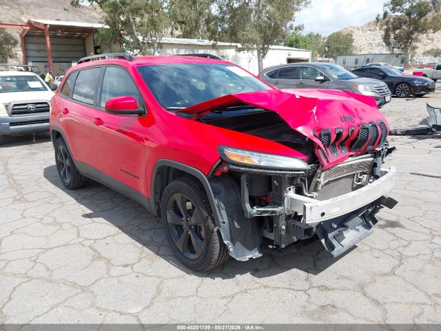 Salvage Jeep Cherokee Image