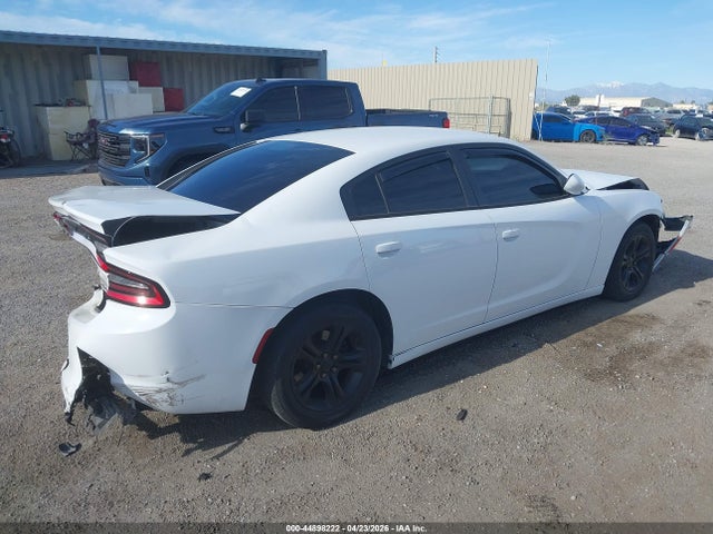 Dodge Charger Se