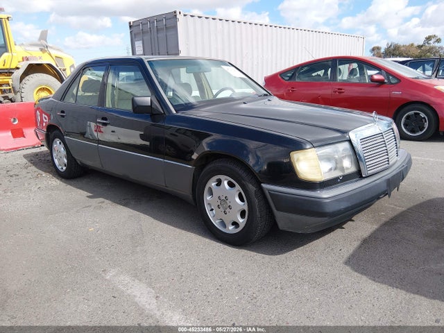 Salvage Mercedes-Benz 400 Image